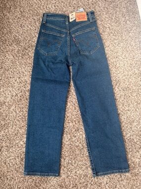 Levi's Ribcage Straight Ankle Jeans in Dark Blue